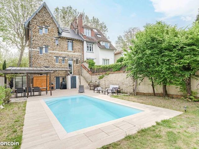 Maison 8 pièces 186 m²
