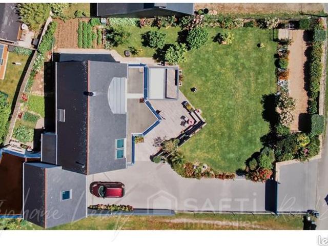 Maison 8 pièces 186 m²