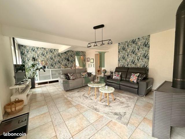 Maison 8 pièces 186 m²