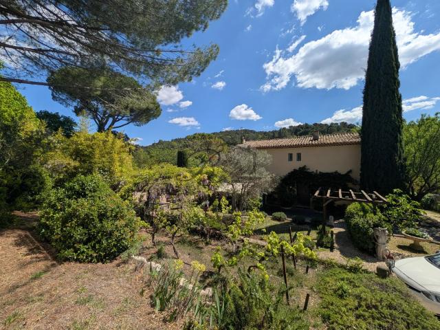 Maison 8 pièces 186 m²
