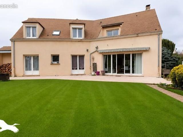 Maison 8 pièces 186 m²