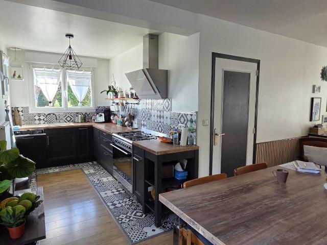 Maison 8 pièces 186 m²