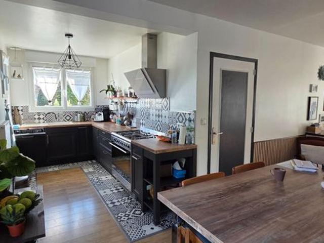 Maison 8 pièces 186 m²