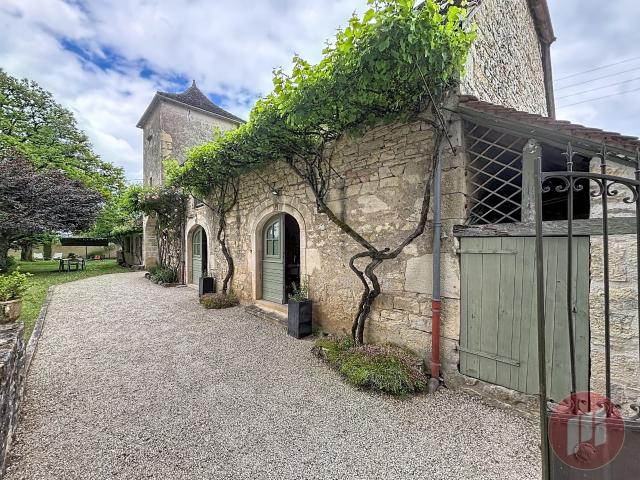 Maison 8 pièces 186 m²