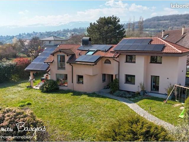 Maison 8 pièces 186 m²