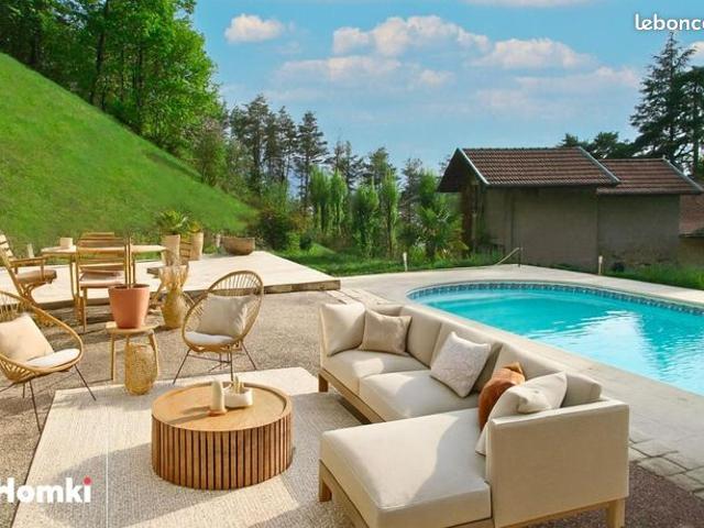 Maison 8 pièces 186 m²