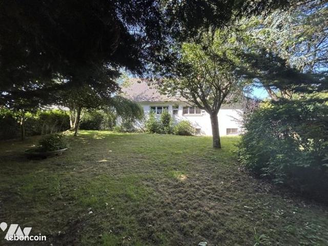 Maison 8 pièces 186 m²