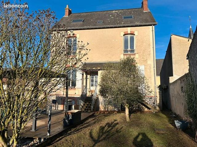 Maison 8 pièces 187 m²