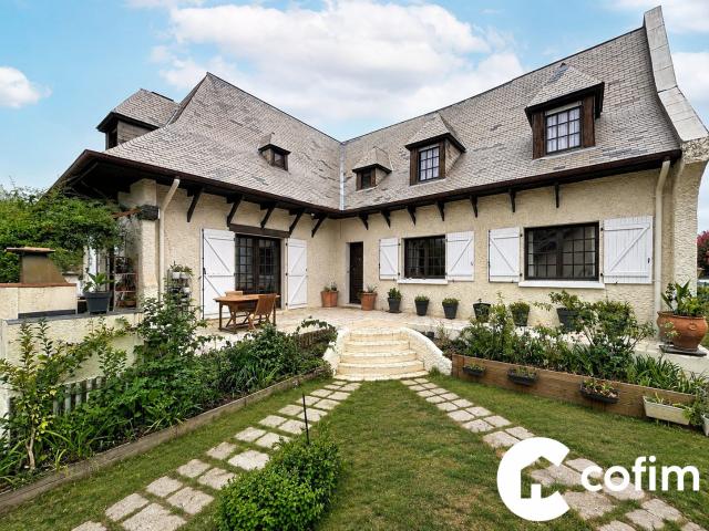 Maison 8 pièces 187 m²