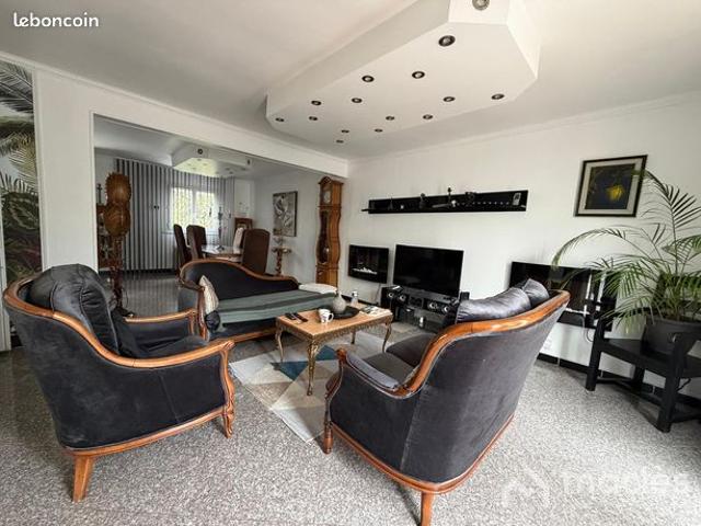 Maison 8 pièces 187 m²