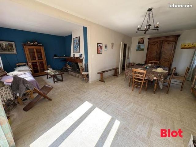 Maison 8 pièces 187 m²