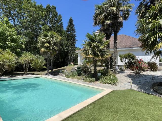 Maison 8 pièces 187 m²