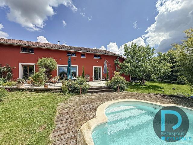 Maison 8 pièces 187 m²