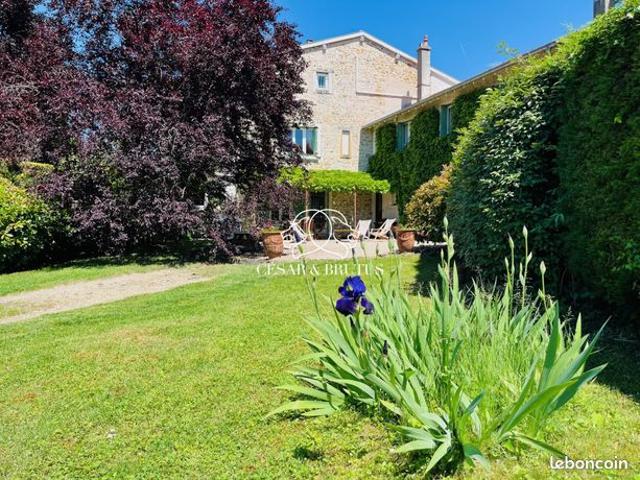 Maison 8 pièces 187 m²