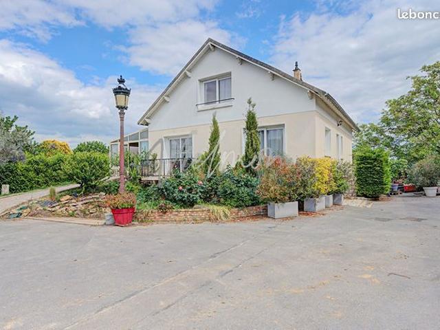 Maison 8 pièces 187 m²