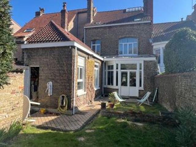 Maison 8 pièces 187 m²