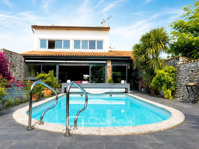 Maison 8 pièces 187 m²