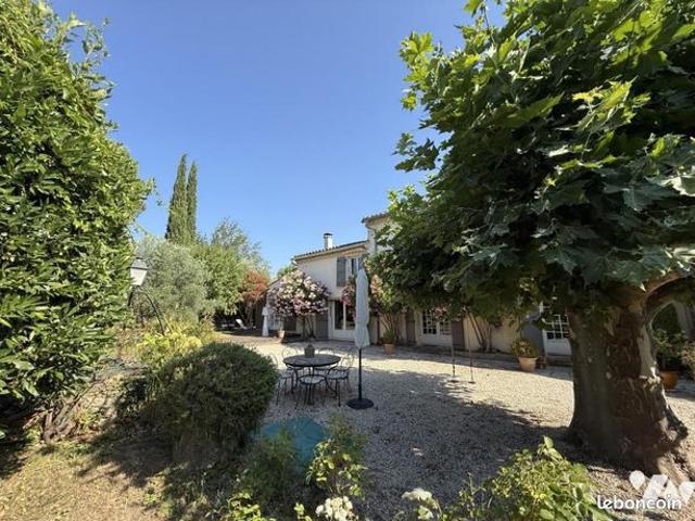 Maison 8 pièces 187 m²