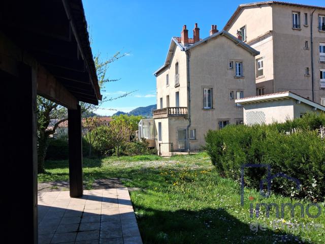 Maison 8 pièces 188 m²