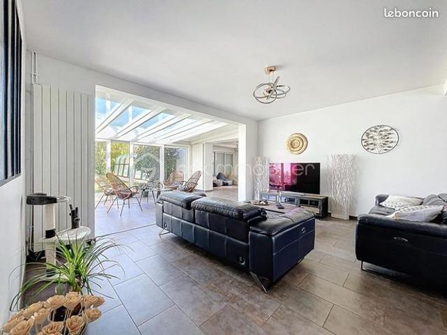 Maison 8 pièces 188 m²