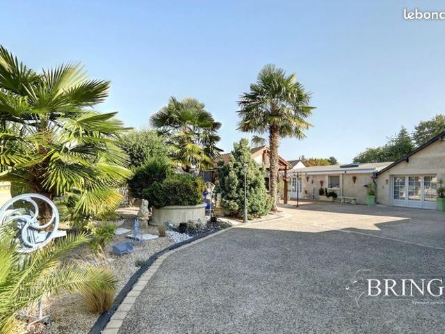 Maison 8 pièces 188 m²
