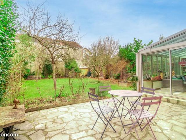 Maison 8 pièces 188 m²