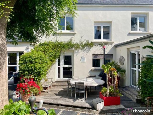 Maison 8 pièces 188 m²