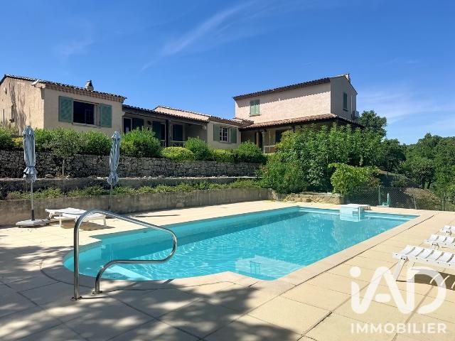 Maison 8 pièces 189 m²
