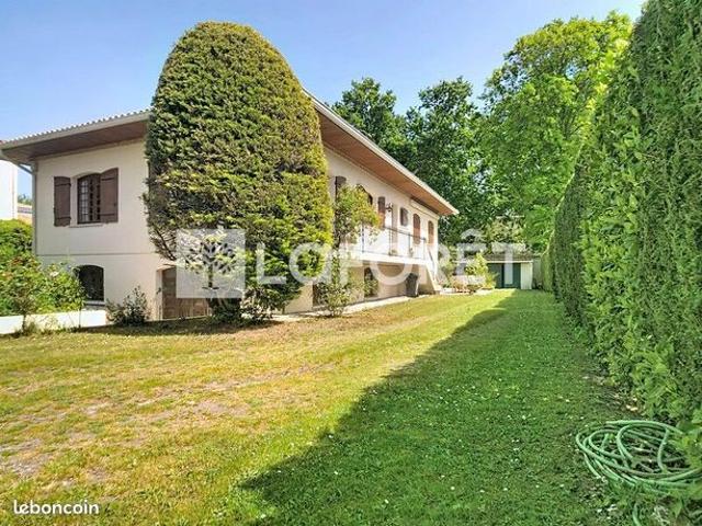 Maison 8 pièces 189 m²