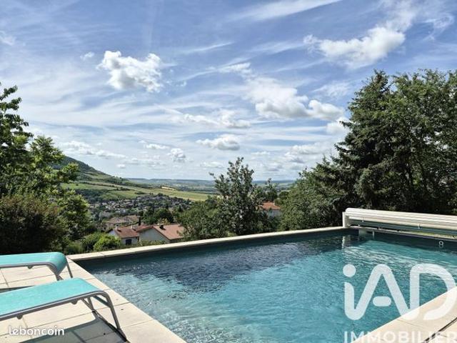Maison 8 pièces 189 m²