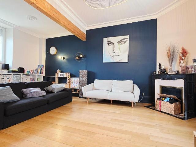 Maison 8 pièces 189 m²