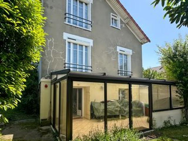 Maison 8 pièces 189 m²