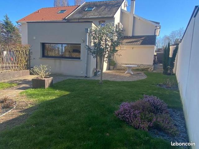 Maison 8 pièces 189 m²