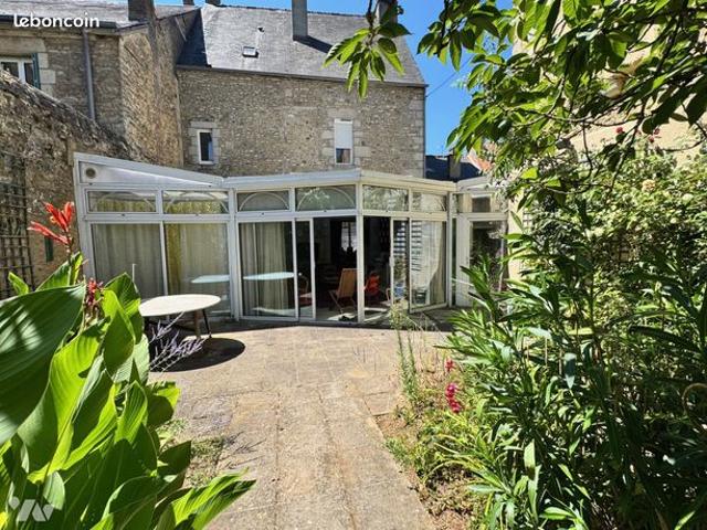 Maison 8 pièces 189 m²