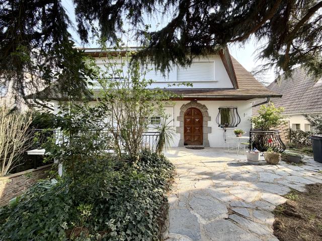 Maison 8 pièces 189 m²