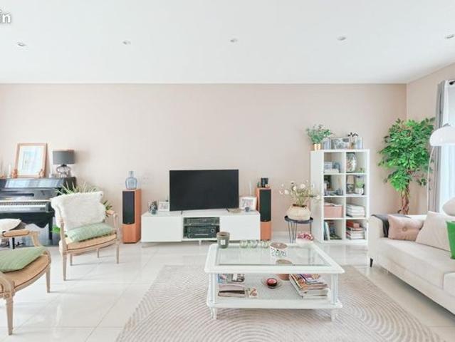 Maison 8 pièces 189 m²