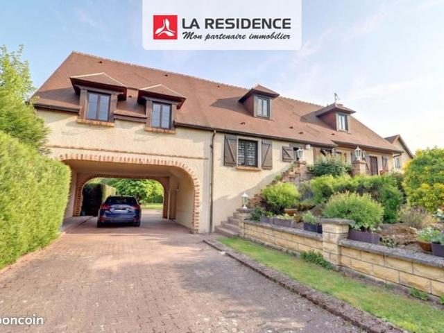 Maison 8 pièces 189 m²