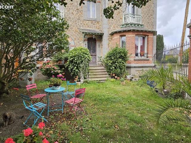 Maison 8 pièces 180 m²