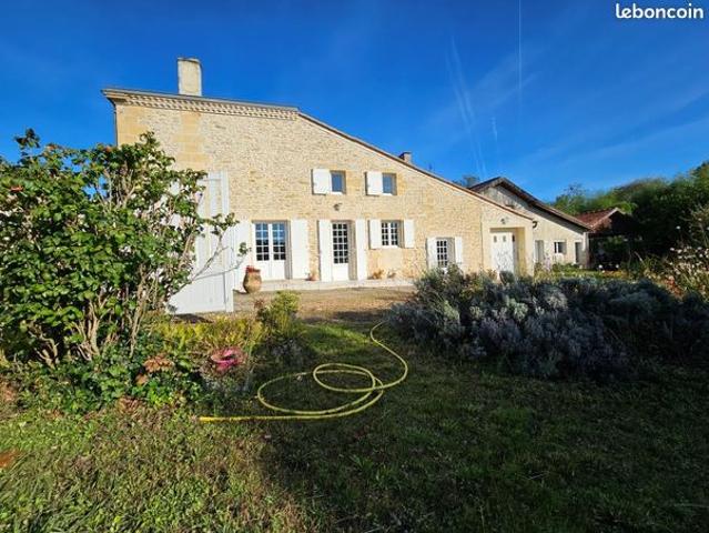 Maison 8 pièces 180 m²