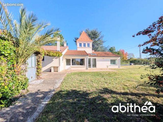 Maison 8 pièces 180 m²