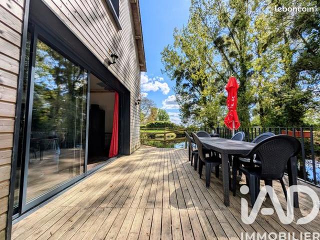 Maison 8 pièces 180 m²