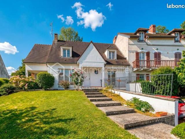 Maison 8 pièces 180 m²