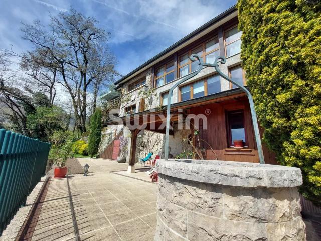 Maison 8 pièces 180 m²