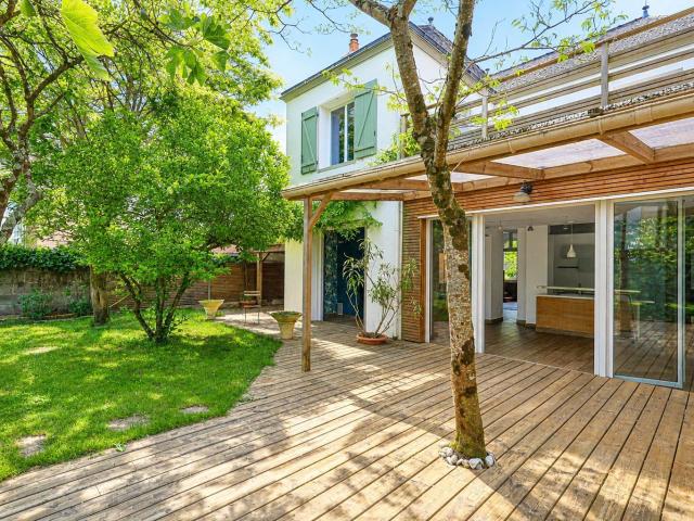 Maison 8 pièces 180 m²