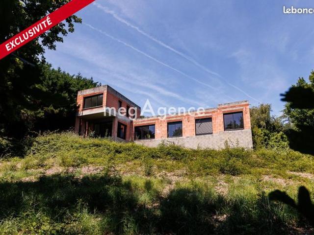 Maison 8 pièces 180 m²