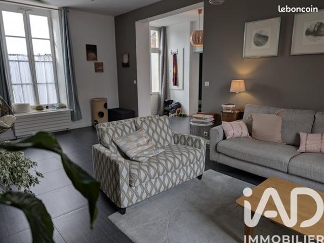 Maison 8 pièces 180 m²