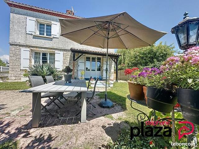 Maison 8 pièces 180 m²