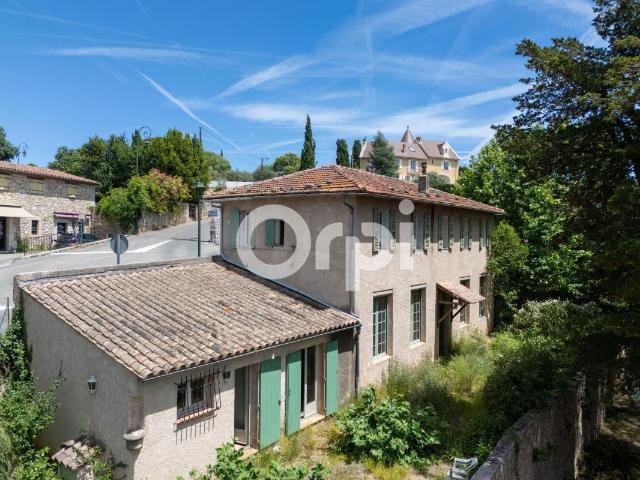 Maison 8 pièces 180 m²