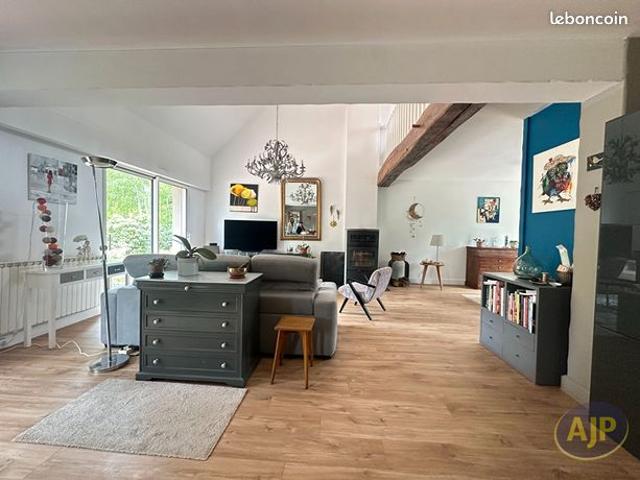 Maison 8 pièces 180 m²