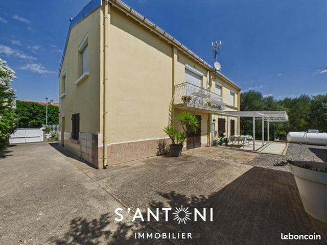 Maison 8 pièces 180 m²